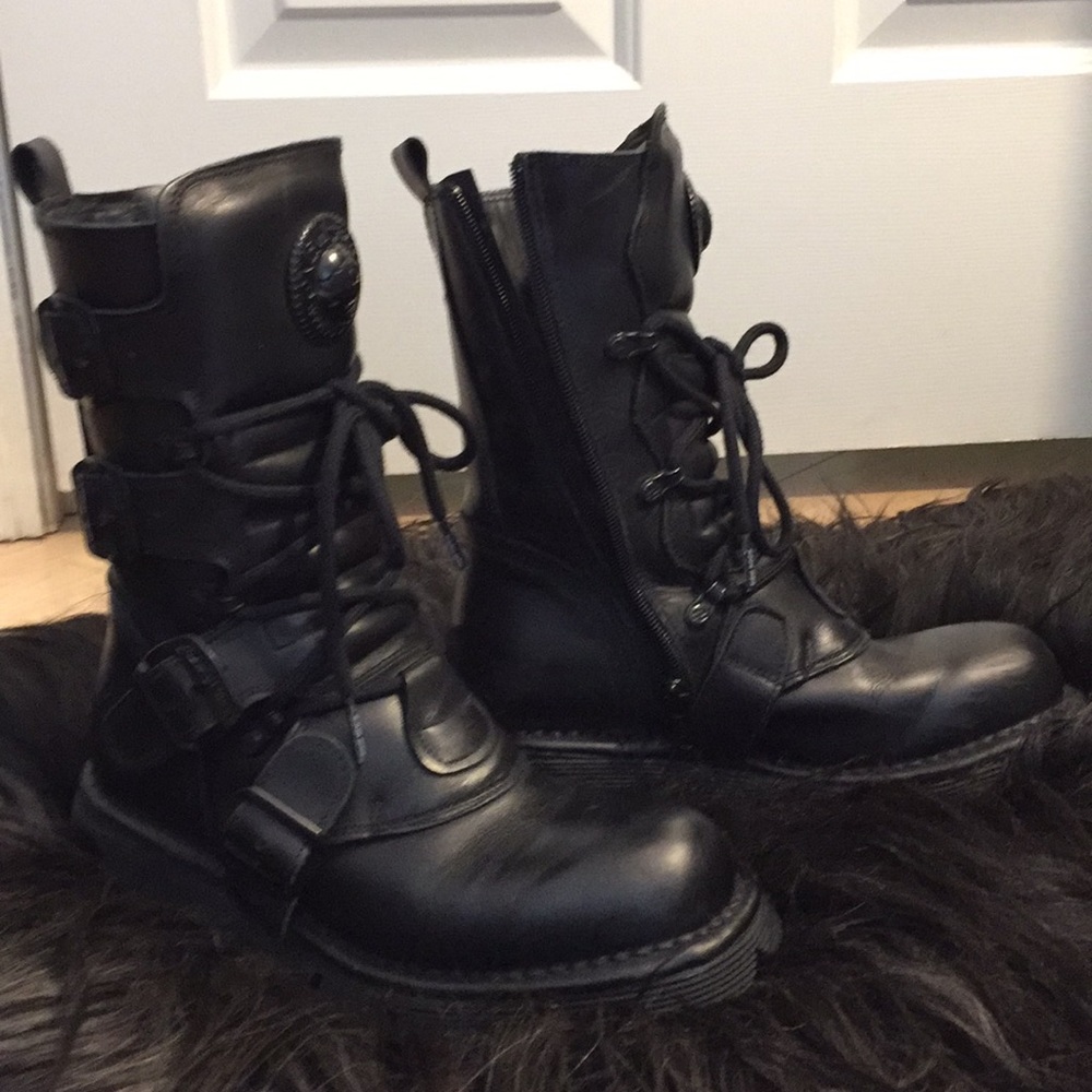New Rock engineer punk boots, worn twice.